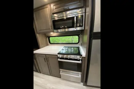 Scott's Solitude S-Class 3740BH Fifth Wheel