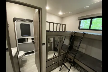 Scott's Solitude S-Class 3740BH Fifth Wheel