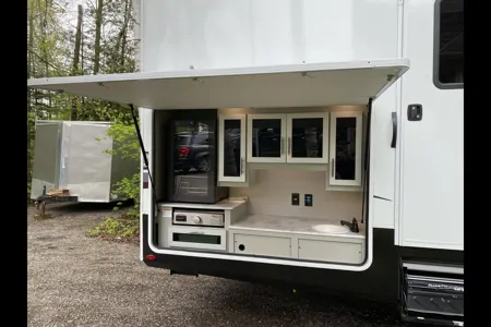 Scott's Solitude S-Class 3740BH Fifth Wheel