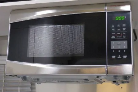 Airstream Bambi Sport RB - Delivered to Your Location