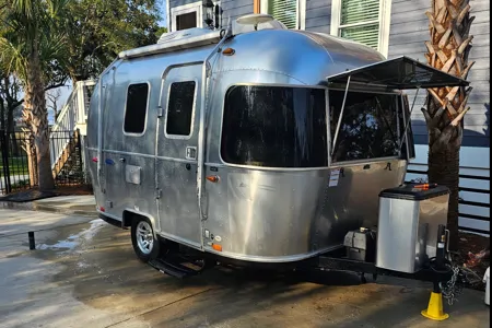 Comfy Airstream Bambi Sport RB - Delivered to Your Location