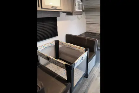 Coleman 17 B Travel Trailer