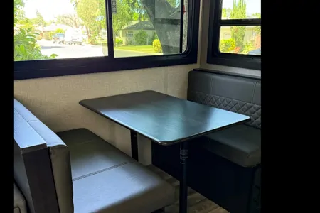 Jonathan's Starcraft 296bhs Travel Trailer