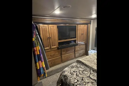Heartland Big Country 3800FL Fifth Wheel Sleeps 6!