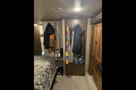 Heartland Big Country 3800FL Fifth Wheel Sleeps 6!