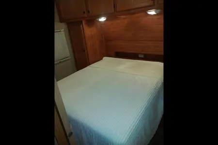 Comfy Heartland Bunkhouse