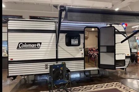 Jose's Keystone Coleman Travel Trailer