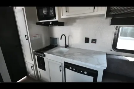 2022 Jayco Jay Flight SLX 18 ft Trailer