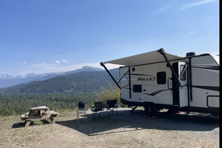 Chic Keystone Bullet Travel Trailer🍷