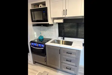 Dave’s Highland Ridge RV 20MB open range travel trailer