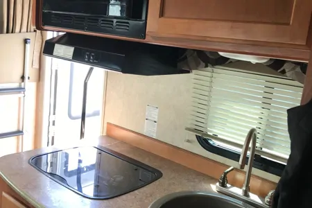 Sleeps 6 - Firefly Class C Motorhome