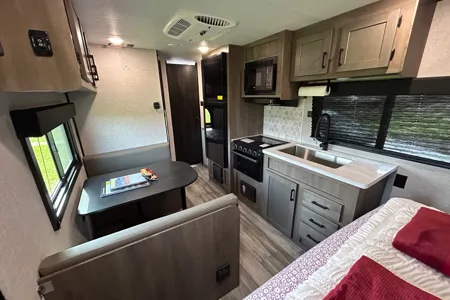 2024 Starcraft 24ft. Trailer- delivery and shuttle service available -Pebbles-