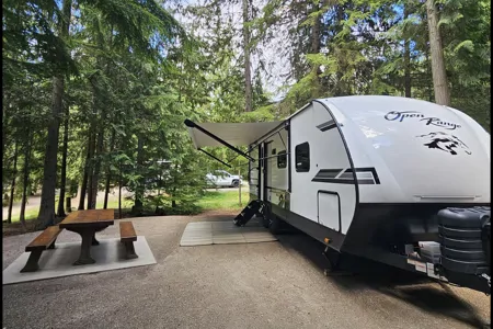 Angies 2024 range lite bunkhouse. Family friendly