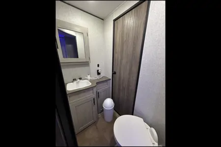 Maricela's Crossroads Zinger 320FB Travel Trailer