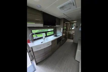 Demi Delano luxurious easy to drive