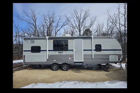 Shasta Travel Trailer / Camper / RV Rental