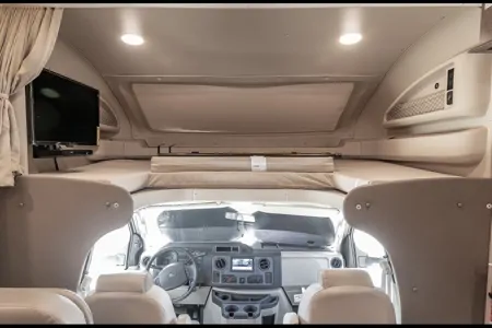 C19 *NEW* Entegra SLEEPS 8 - STARLINK WiFi Equipped -MASTER BEDROOM