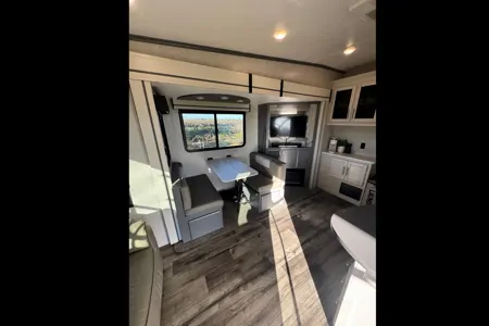 Crossroads Volante Fifth Wheel