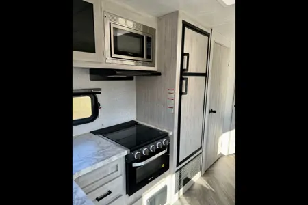 Ricardo's Pet Friendly, 27' Della Terra Travel Trailer