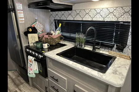 'Callie' 2022 Dutchmen Coleman ACO602