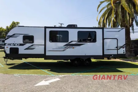 Mike's Evo CSJT2650G Travel Trailer