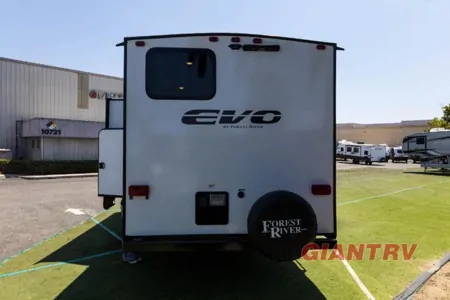 Mike's Evo CSJT2650G Travel Trailer
