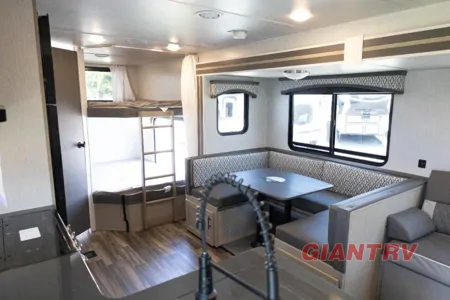 Mike's Evo CSJT2650G Travel Trailer