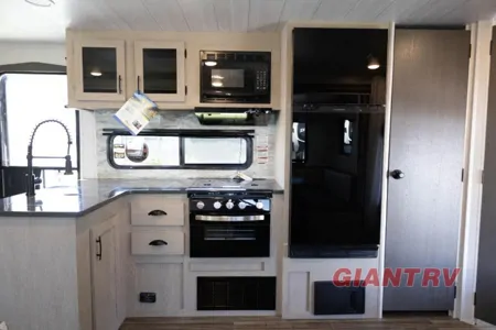 Mike's Evo CSJT2650G Travel Trailer