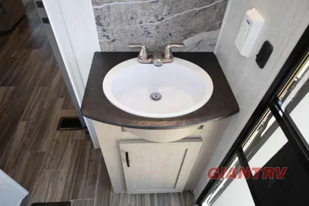 Mike's Evo CSJT2650G Travel Trailer