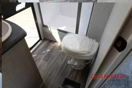 Mike's Evo CSJT2650G Travel Trailer