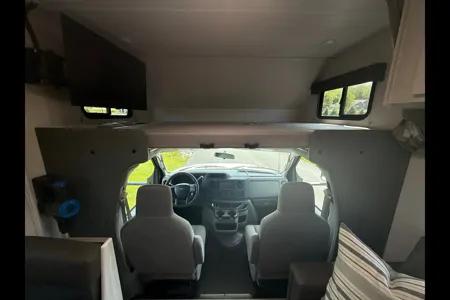 East to West Entrada Class C