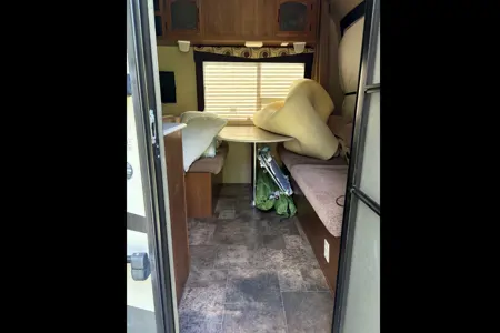 Jeff's Coachmen Freedom Express Hybrid