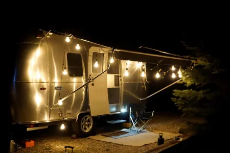 Classic, Cute, Cozy: 20' Airstream For Your Coastal Adventure