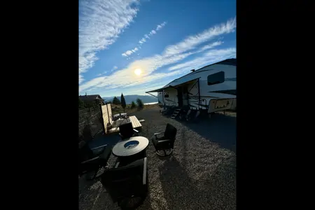 Panorama Ridge RV Cottage