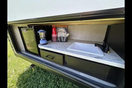 RandR camp adventure family & pet friendly