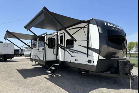 Don's 2023 Flagstaff 832BWS Travel Trailer