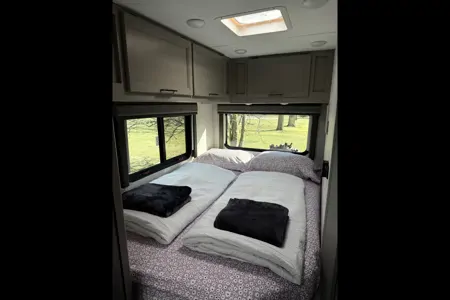Brand new 2026 Thor Chateau 24ft. with free private shuttle -Marco