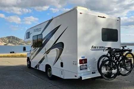 25ft. Class C — easy & fun to drive, a unique road trip experience! 
