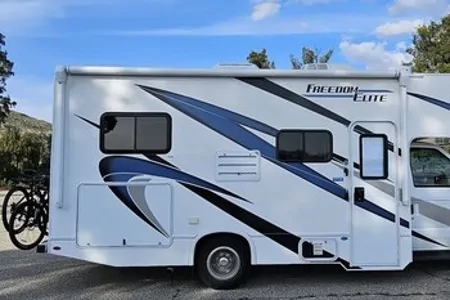 25ft. Class C — easy & fun to drive, a unique road trip experience! 