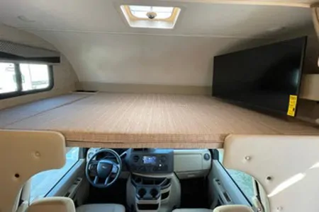 25ft. Class C — easy & fun to drive, a unique road trip experience! 