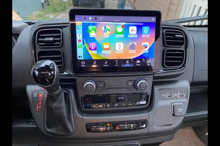 Beverly's Thor Motor Coach Rize 18M Class B