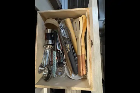 Beverly's Thor Motor Coach Rize 18M Class B