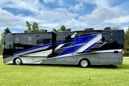 Convenience Rv's Riviera 39BH