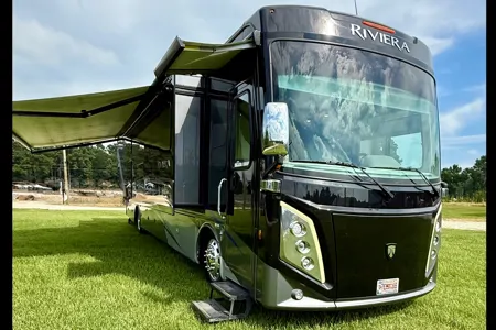 Convenience Rv's Riviera 39BH