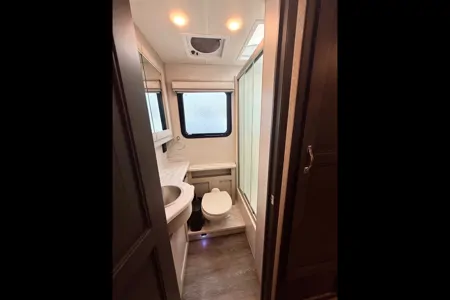 Convenience Rv's Riviera 39BH