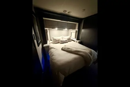 Convenience Rv's Riviera 39BH