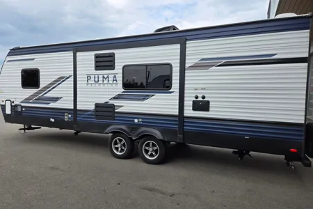 Clarke's Palomino Puma Travel Trailer