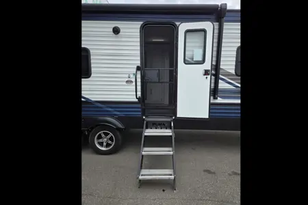 Clarke's Palomino Puma Travel Trailer