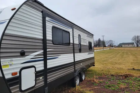 Steven's Puma lle light 22fkc Travel Trailer