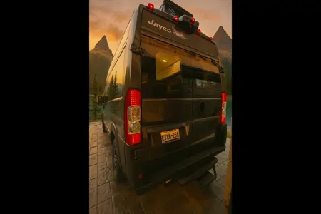 2023 Jayco Swift 20D Luxury Class B Pop-Top with Starlink Wifi
